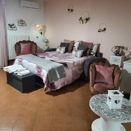 Shabby Chic Rooms Con Cucina E Giardino Privato Pomarico 外观 照片