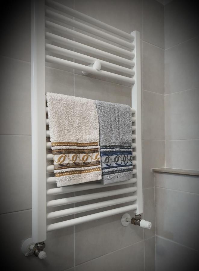 Shabby Chic Rooms Con Cucina E Giardino Privato Pomarico 外观 照片