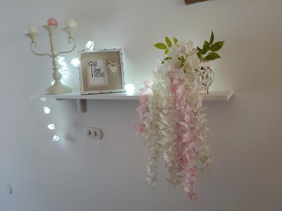 Shabby Chic Rooms Con Cucina E Giardino Privato Pomarico 外观 照片