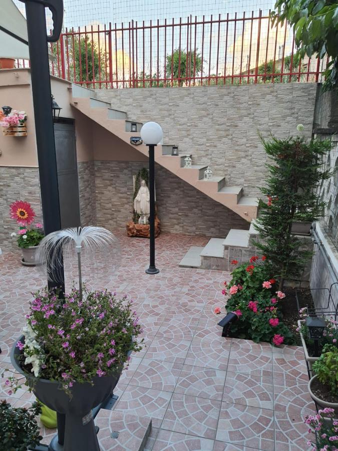 Shabby Chic Rooms Con Cucina E Giardino Privato Pomarico 外观 照片