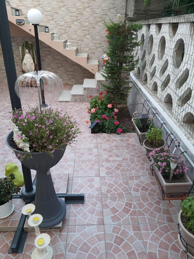 Shabby Chic Rooms Con Cucina E Giardino Privato Pomarico 外观 照片