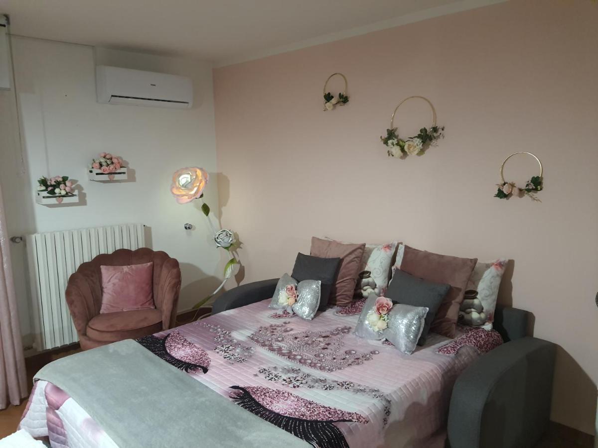 Shabby Chic Rooms Con Cucina E Giardino Privato Pomarico 外观 照片